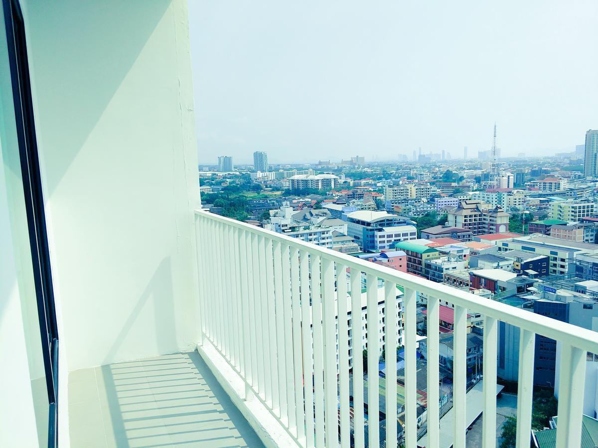 The Base Pattaya 芭提雅基地公寓 Eksteriør bilde