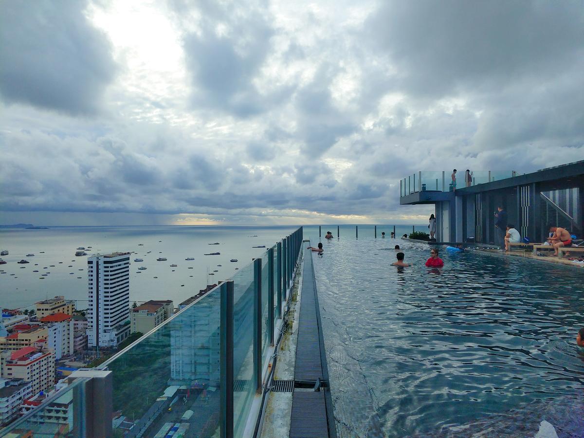The Base Pattaya 芭提雅基地公寓 Eksteriør bilde