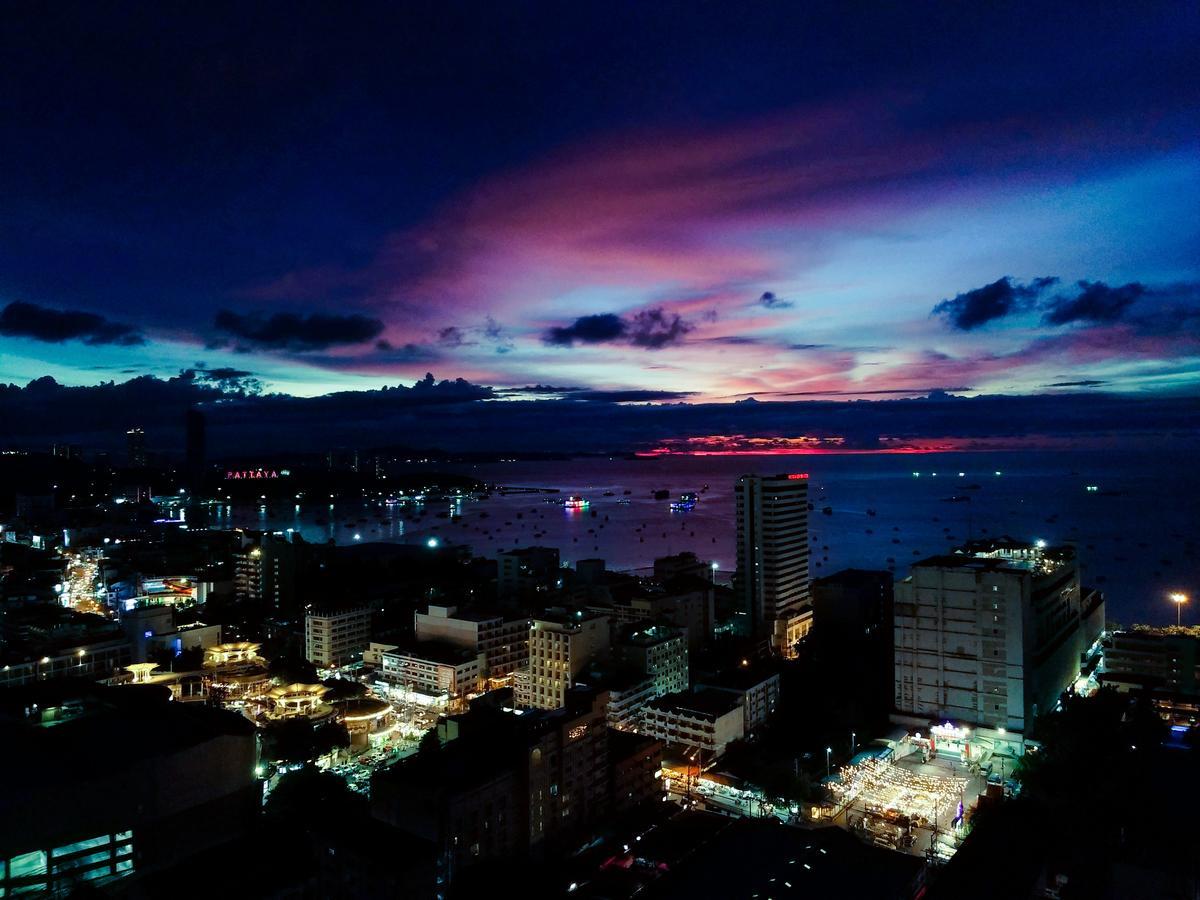 The Base Pattaya 芭提雅基地公寓 Eksteriør bilde